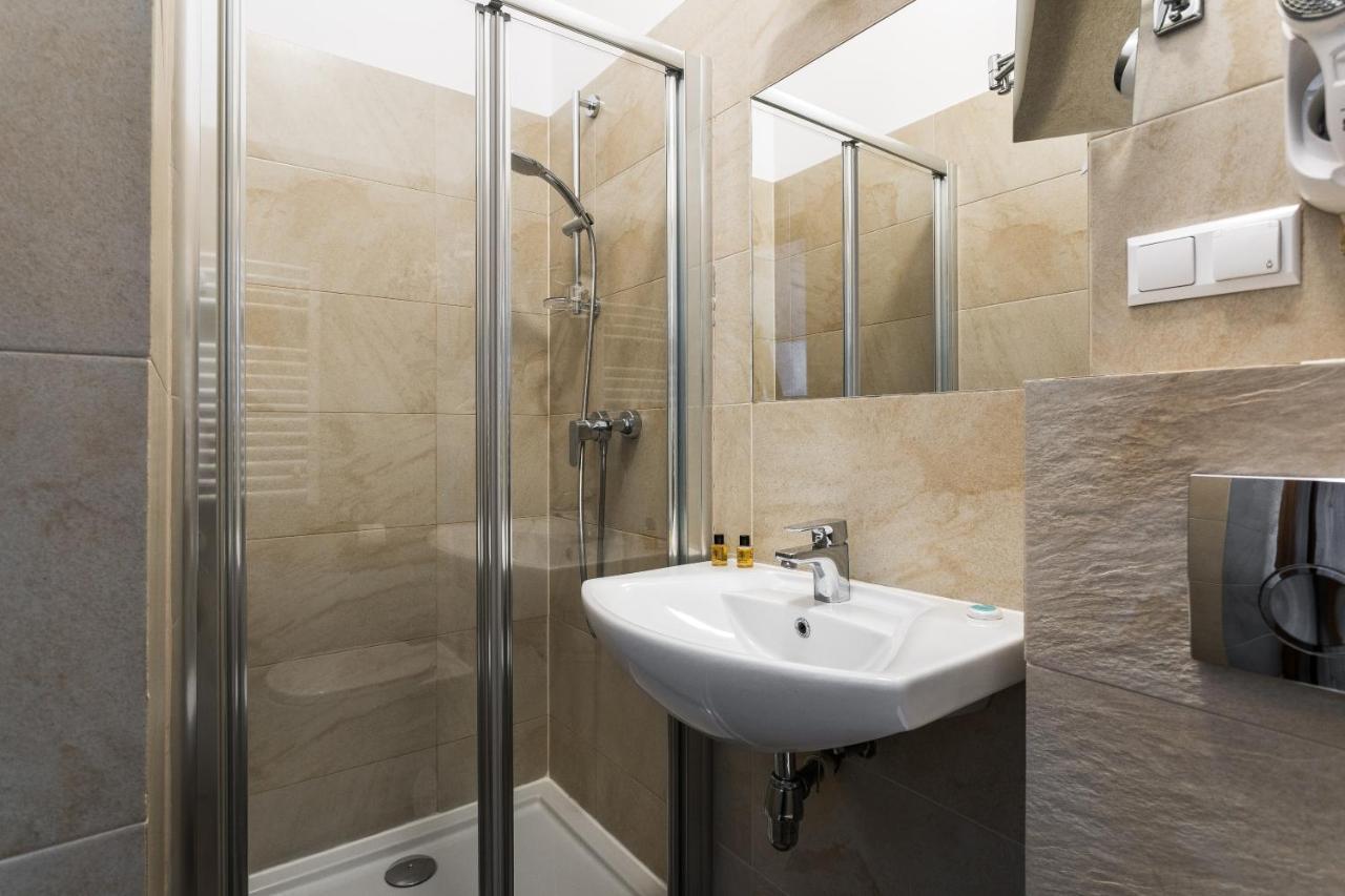 G12 Aparthotel Krakkó Kültér fotó